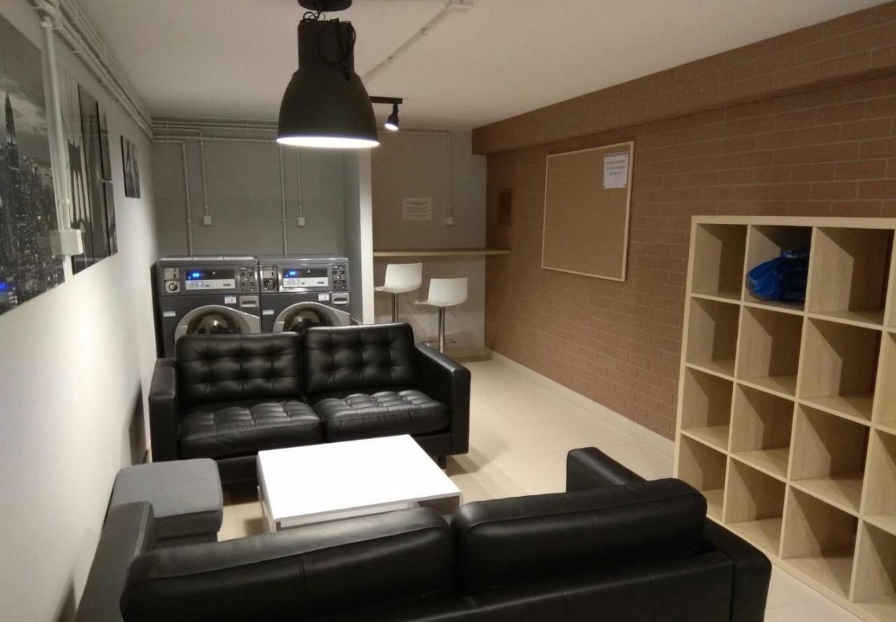 Manufaktura Appartement Warschau Buitenkant foto